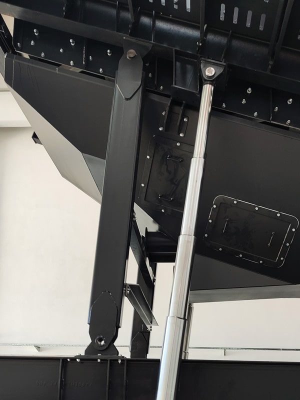 Optional Hydraulic Lifting Pack