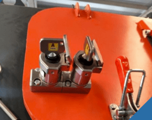 Les Verrous de Sécurité STI sur les Portes de Maintenance Sont Standard